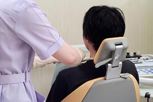 西宮市の整形外科で寝違えの治療