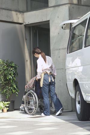 インプラントの専門医が常駐しています