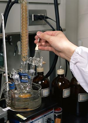 一般歯科からインプラントまで対応